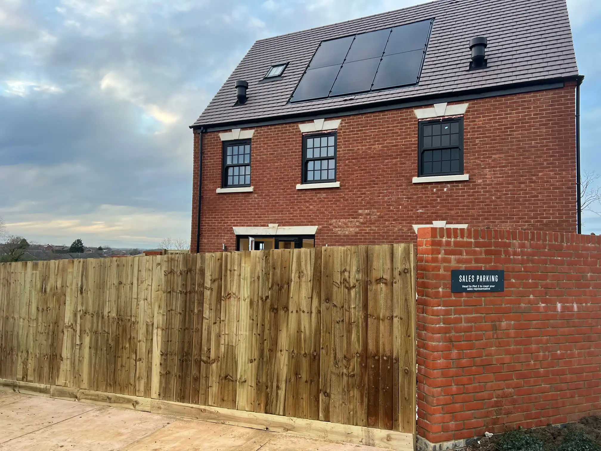 featheredge timber fencing hertfordshire